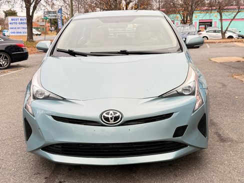 Used 2016 Toyota Prius Two image 3