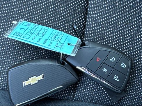 Used 2026 Chevrolet Traverse LT w/ Driver Confidence Package image 28