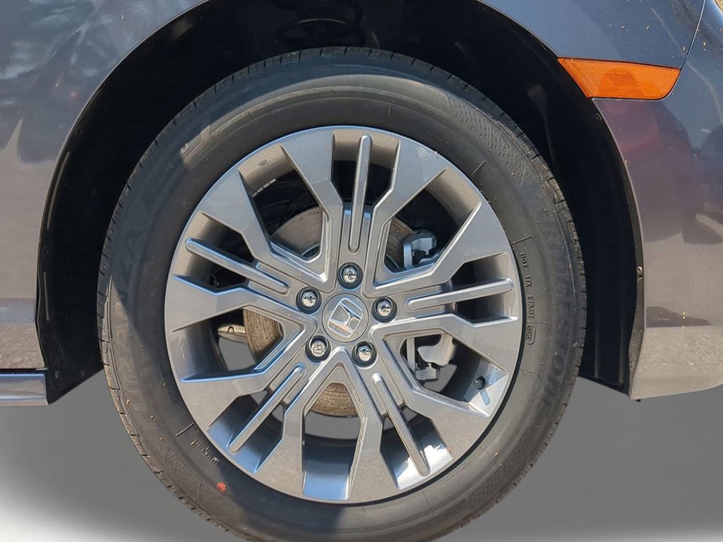 New 2027 Honda Odyssey Touring image 11
