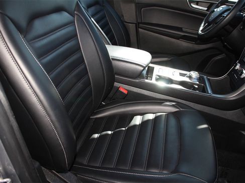 Certified 2022 Ford Edge SEL w/ Convenience Package image 28