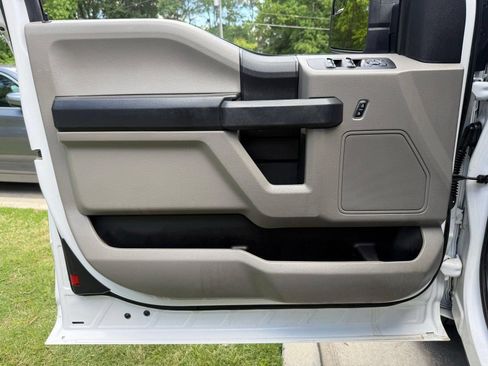 Used 2020 Ford F150 XL w/ Equipment Group 101A Mid RWD image 11
