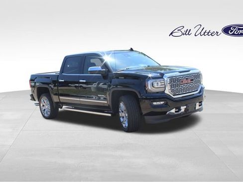 Used 2018 GMC Sierra 1500 Denali w/ Denali Ultimate Package AWD/4WD image 3