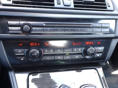 Used 2013 BMW 550i Sedan image 30