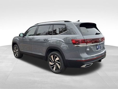 New 2026 Volkswagen Atlas SE FWD image 3
