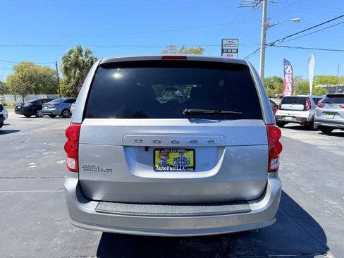 Used 2016 Dodge Grand Caravan SE FWD image 7