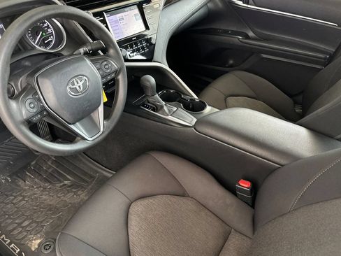 Used 2020 Toyota Camry LE FWD image 10