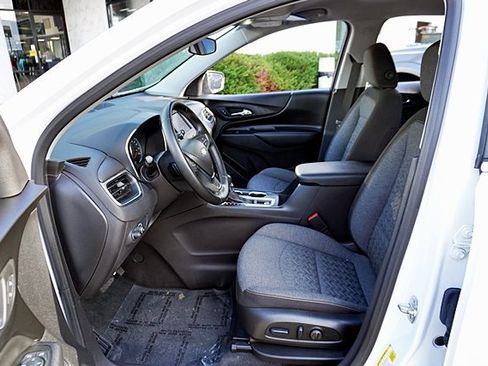 Used 2024 Chevrolet Equinox LT image 15