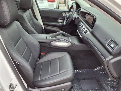 Certified 2024 Mercedes-Benz GLS 450 4MATIC image 16