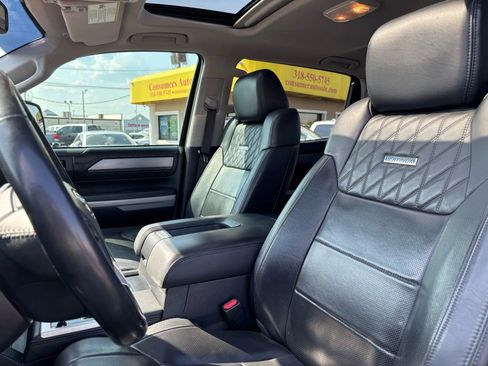 Used 2019 Toyota Tundra Platinum image 5