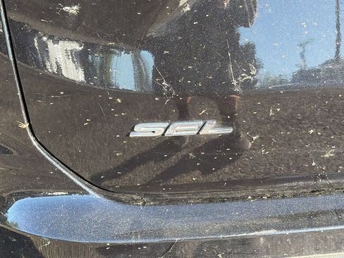 Used 2023 Ford Edge SEL image 19