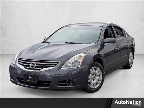 Used 2012 Nissan Altima 2.5 S image 1