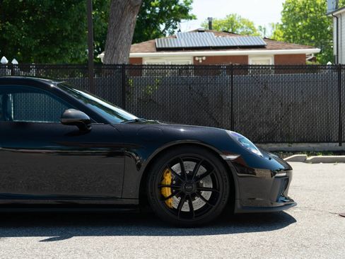 Used 2018 Porsche 911 GT3 RWD image 34
