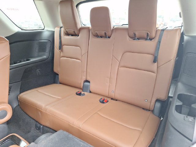 Certified 2023 Nissan Pathfinder Platinum FWD image 16