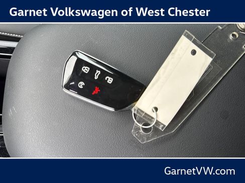 Used 2025 Volkswagen Tiguan SEL R-Line AWD/4WD image 13