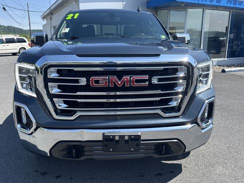 Used 2021 GMC Sierra 1500 SLT w/ SLT Premium Package AWD/4WD image 9