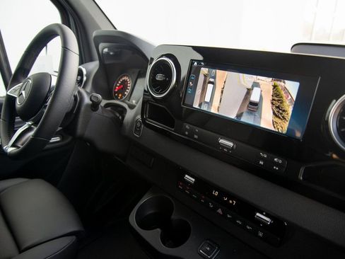 New 2025 Mercedes-Benz Sprinter 2500 image 16