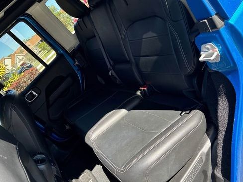 Used 2023 Jeep Wrangler Sahara 4xe image 11