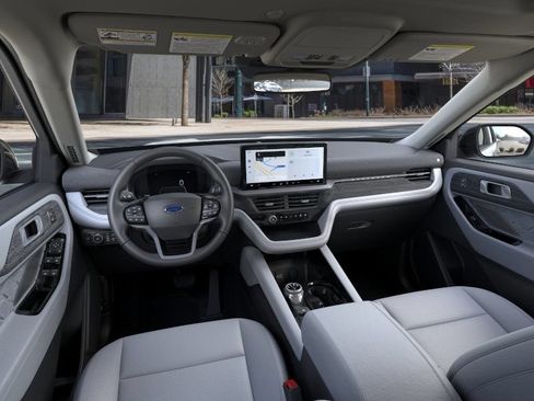 New 2026 Ford Explorer Platinum w/ LUX Leather Package AWD/4WD image 11