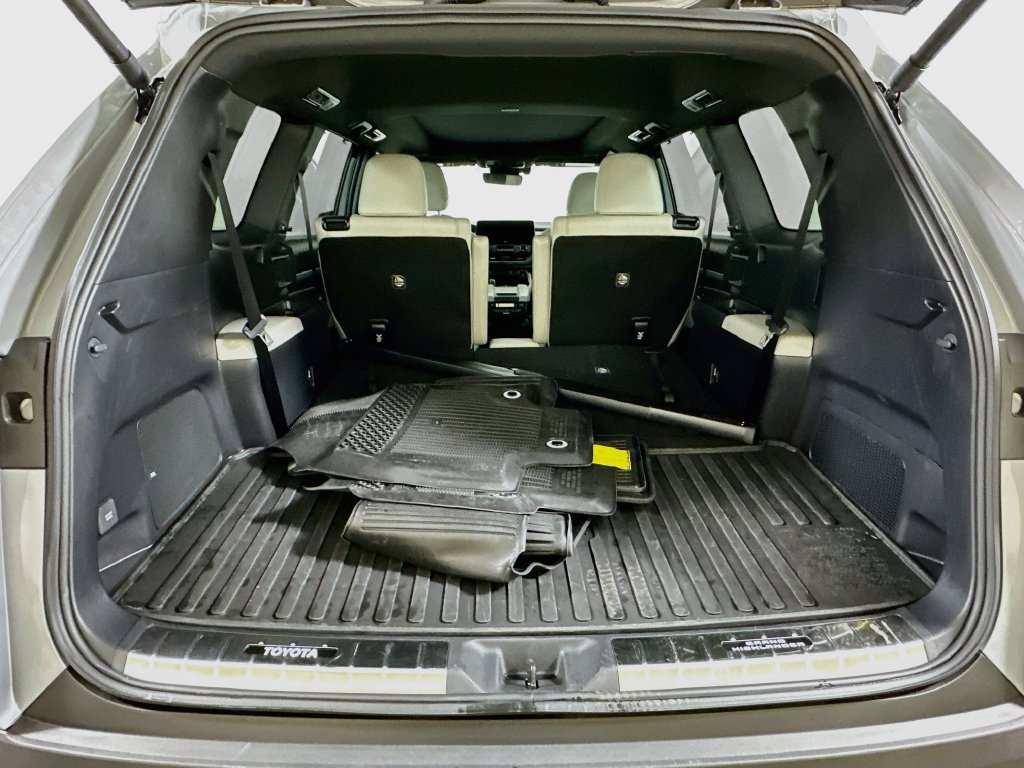 Certified 2026 Toyota Grand Highlander AWD Hybrid image 27