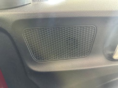 Used 2025 Hyundai Venue SE image 29