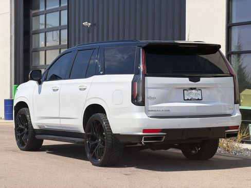 Used 2021 Cadillac Escalade Premium Luxury w/ LPO, Radiant Package image 3