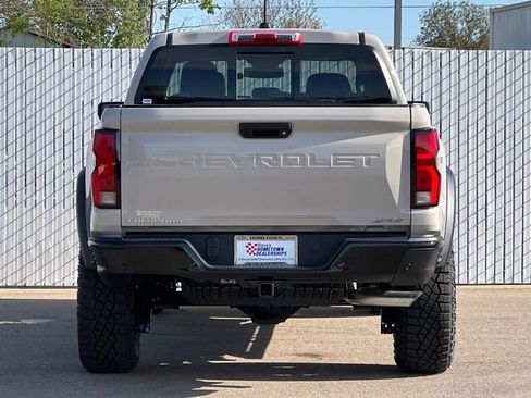 New 2026 Chevrolet Colorado ZR2 w/ Technology Package AWD/4WD image 5