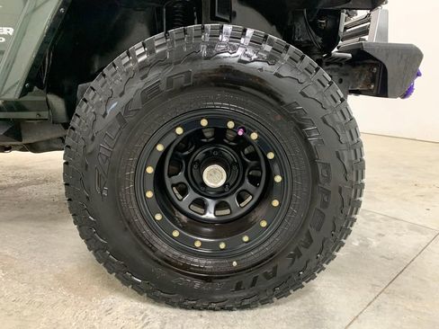 Used 2011 Jeep Wrangler Unlimited Sahara w/ Dual Top Group image 12