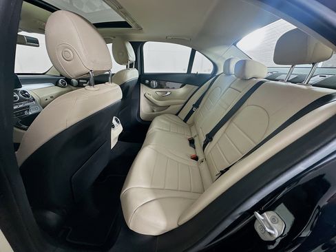 Used 2020 Mercedes-Benz C 300 Sedan image 27