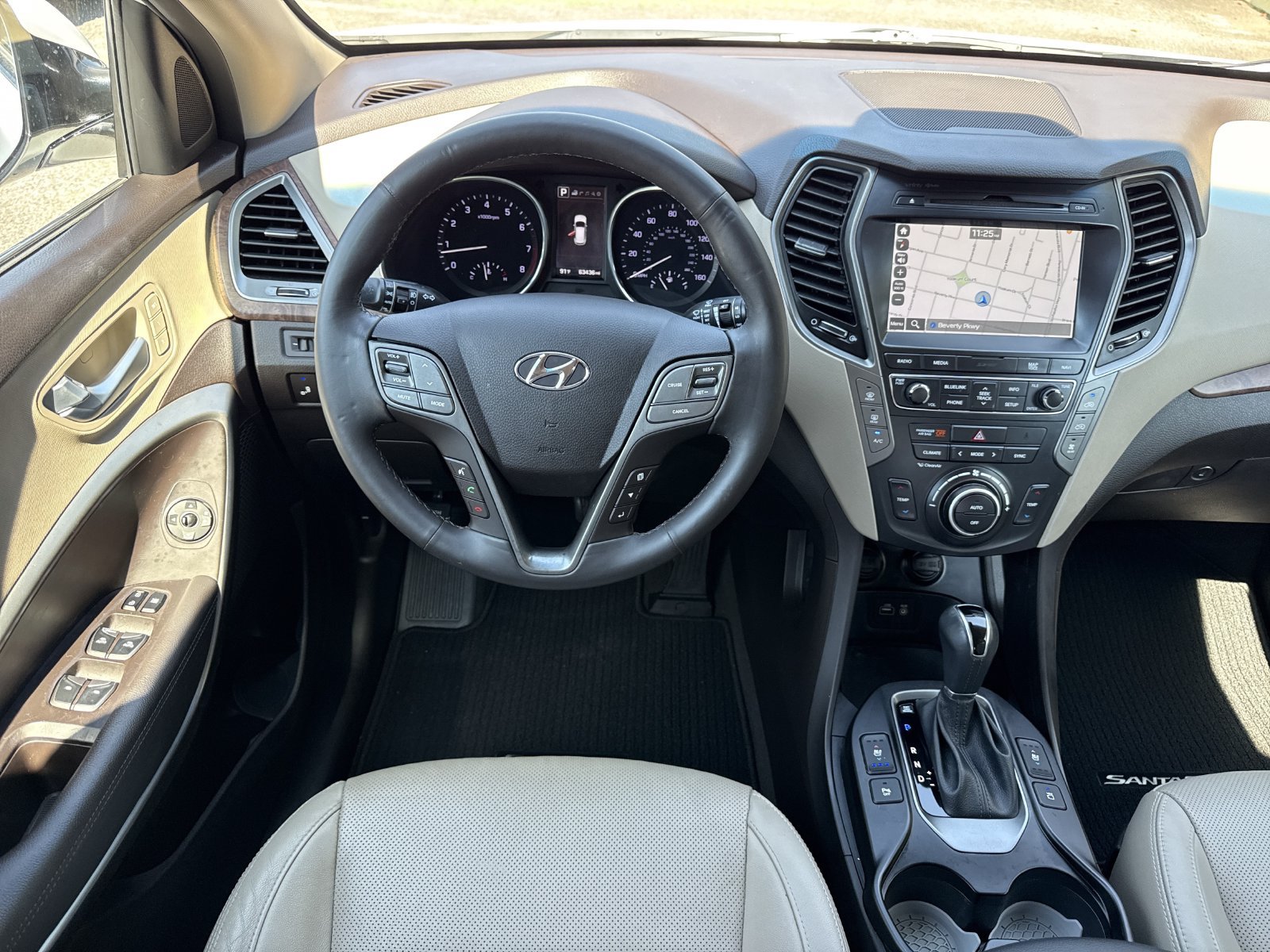 Used 2018 Hyundai Santa Fe Limited FWD image 15