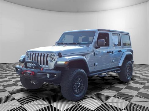 Used 2018 Jeep Wrangler Unlimited Sahara image 8