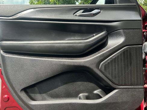 Used 2024 Jeep Grand Cherokee Altitude image 22