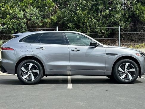 Certified 2024 Jaguar F-PACE R-Dynamic S image 6