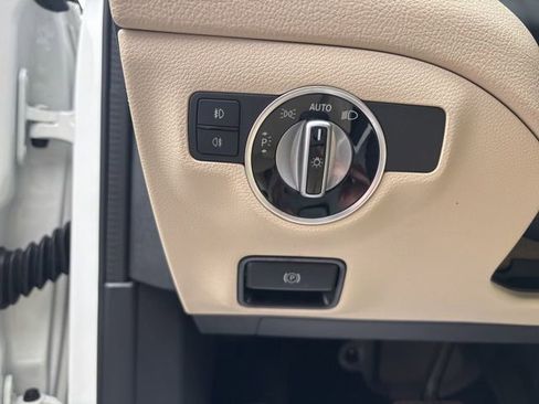 Used 2018 Mercedes-Benz GLA 250 GLA 250 image 43