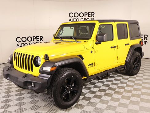Used 2021 Jeep Wrangler Unlimited Sport AWD/4WD image 9