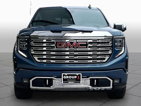Used 2024 GMC Sierra 1500 Denali w/ Technology Package AWD/4WD image 4