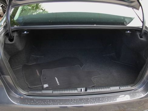 Used 2023 Subaru Legacy Premium AWD/4WD image 31