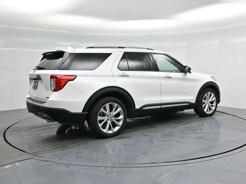 Certified 2022 Ford Explorer Platinum w/ Technology Package image 29
