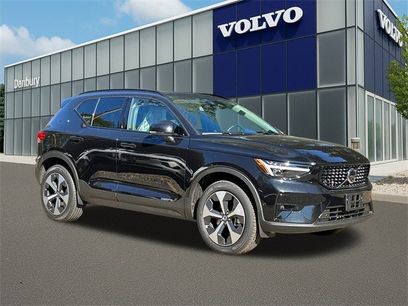 New 2026 Volvo XC40 B5 Plus w/ Climate Package