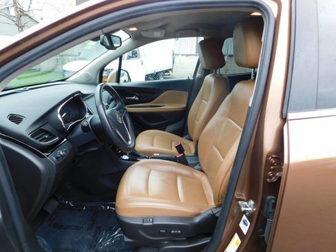 Used 2017 Buick Encore Essence FWD image 7