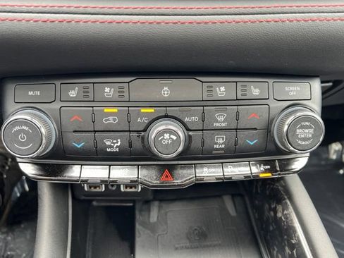 Used 2023 Dodge Durango R/T AWD/4WD image 14
