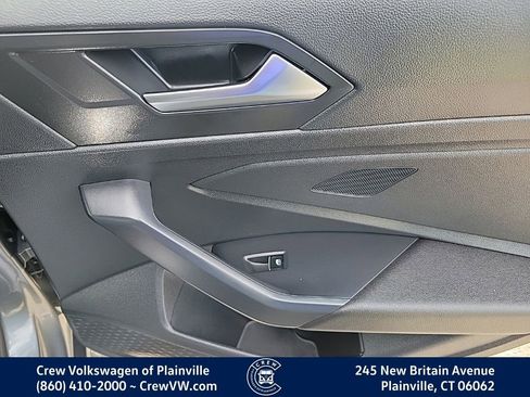 Certified 2024 Volkswagen Jetta SE FWD image 44