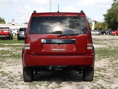 Used 2009 Jeep Liberty Limited w/ Premium Group AWD/4WD image 7