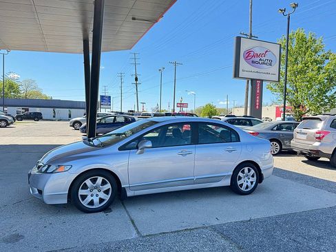 Used 2011 Honda Civic LX image 1