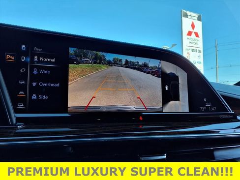 Used 2021 Cadillac Escalade Premium Luxury w/ Performance Package image 17