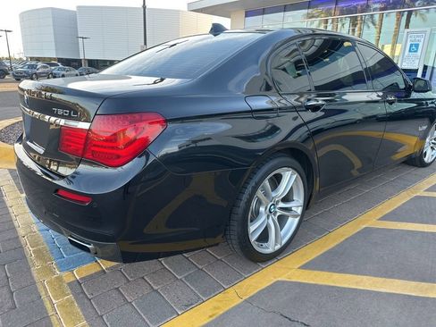 Used 2012 BMW 750Li xDrive image 3