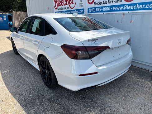 Used 2025 Honda Civic Sport image 8
