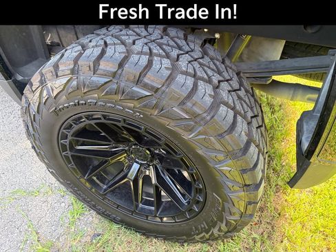 Used 2023 GMC Sierra 1500 AT4 w/ AT4 Premium Package AWD/4WD image 6