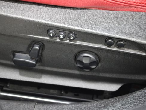 Used 2018 Alfa Romeo Giulia Ti Sport w/ Quick Order Package 22S Sport AWD/4WD image 5