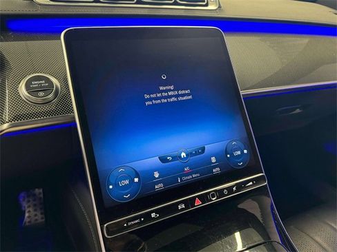 Certified 2022 Mercedes-Benz S 500 4MATIC image 22
