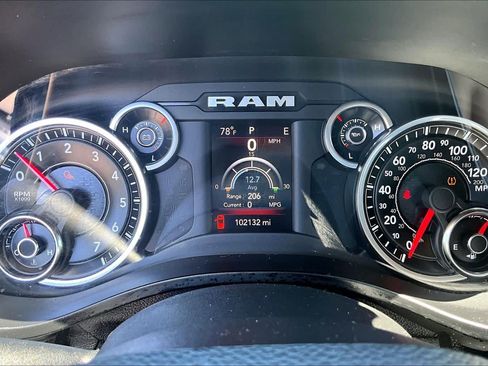 Used 2019 RAM 1500 Big Horn AWD/4WD image 25